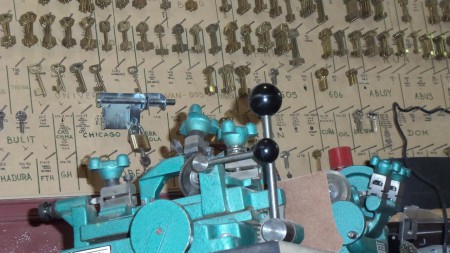 TODO A MEDIDA CERRAJERO CARPINTERO TE: (03462) 15608777